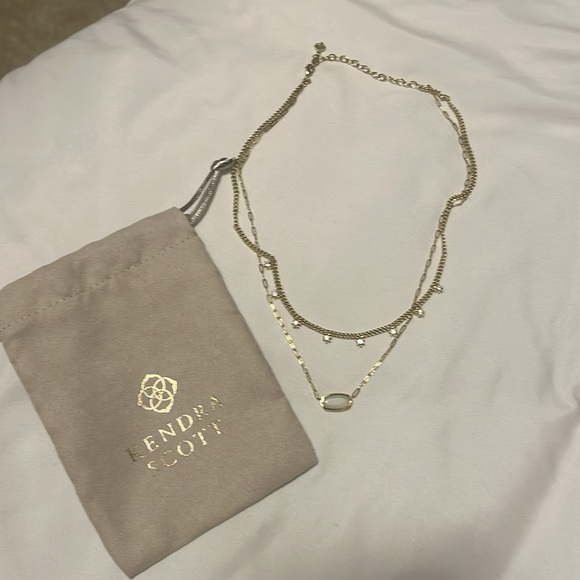 Kendra Scott layer necklace with white stone - Picture 3 of 3